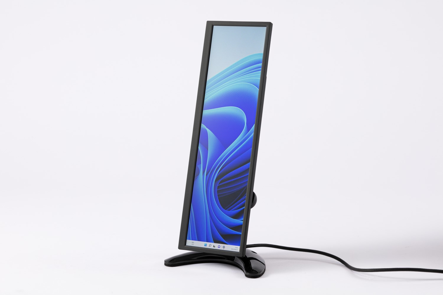 1920×515と細長の可搬ディスプレー「LCD12HCV-IPSW」、何に使えるか