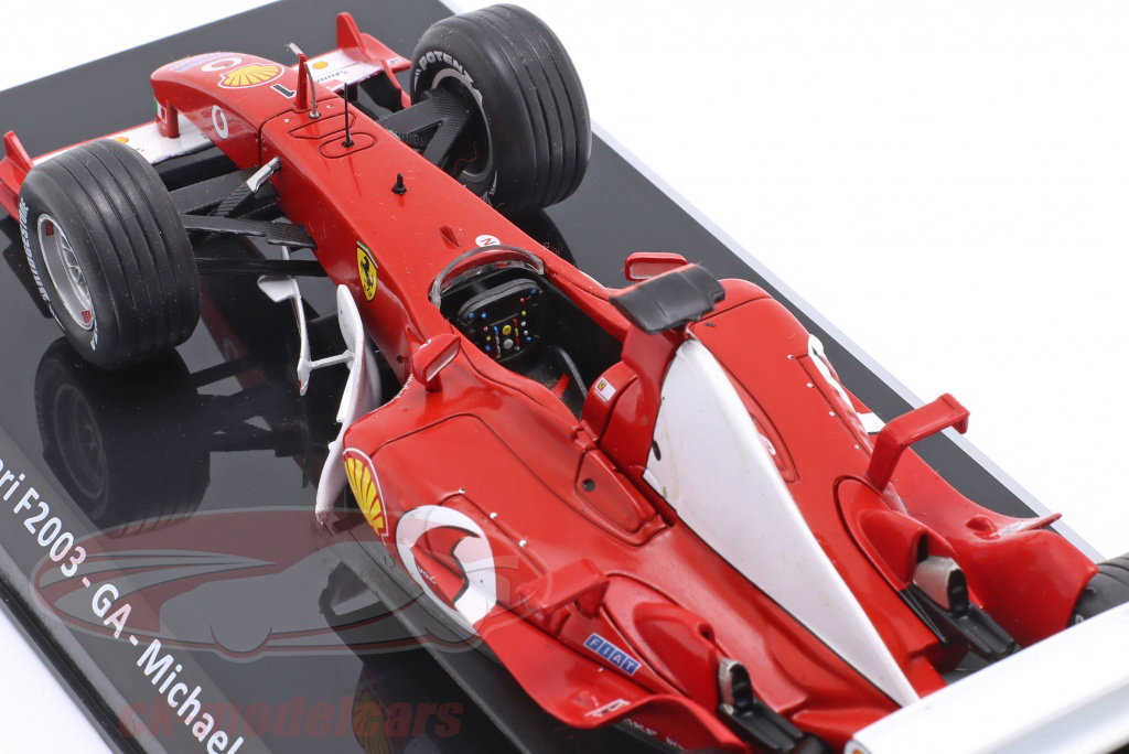 Premium Collectibles 1:24 ミハエル シューマッハ フェラーリ F2003