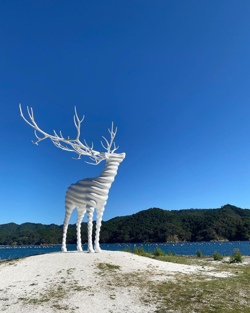 keino glass さんの教会のオブジェ 鹿 keino glass さんの教会の