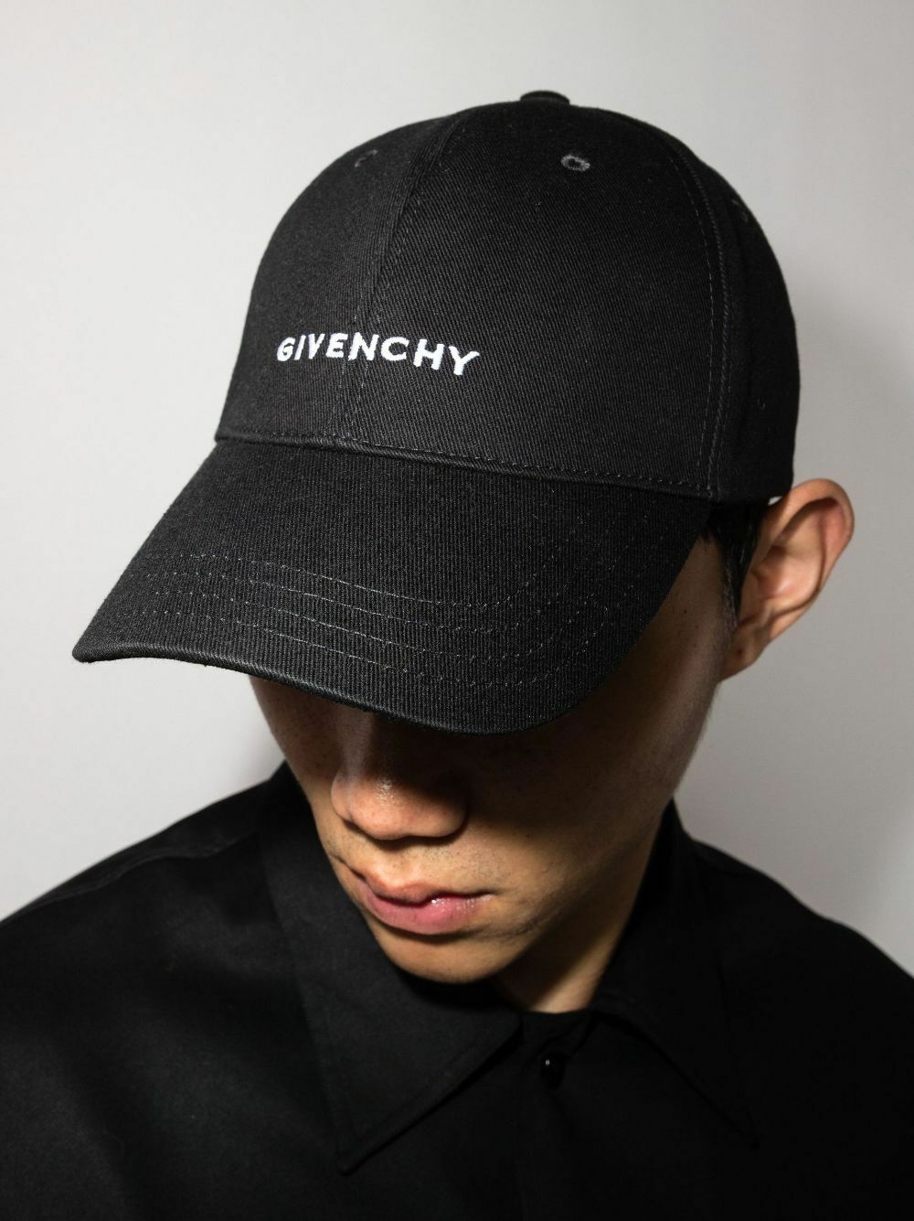 Givenchy Black Embroidered Logo Cap Givenchy