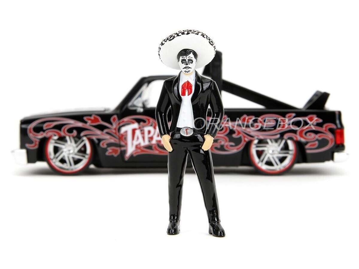 Chevy C10 1985 Tapatio Day of The Dead + Figura Charro Man 1:24