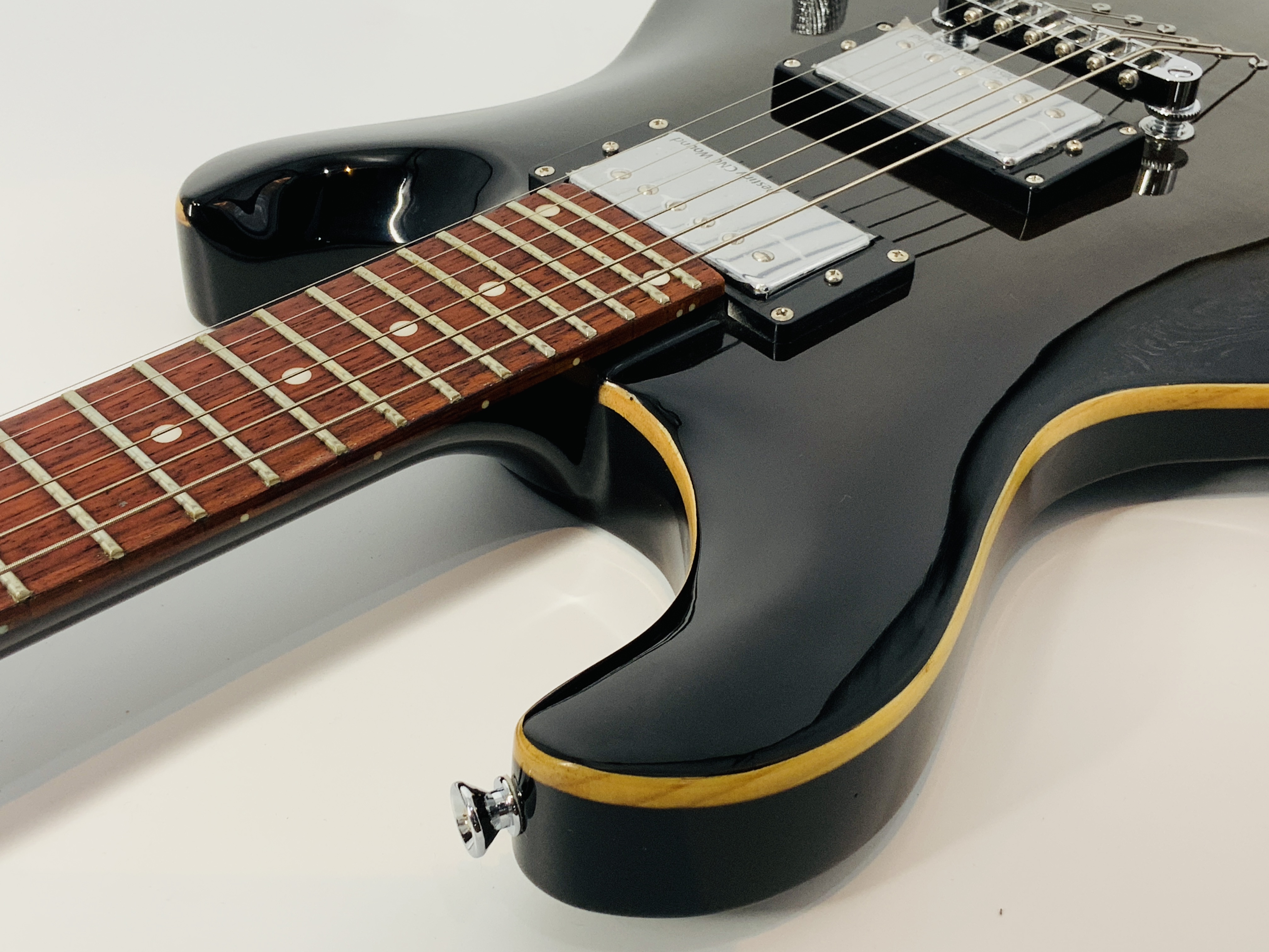 ギターファクトリー