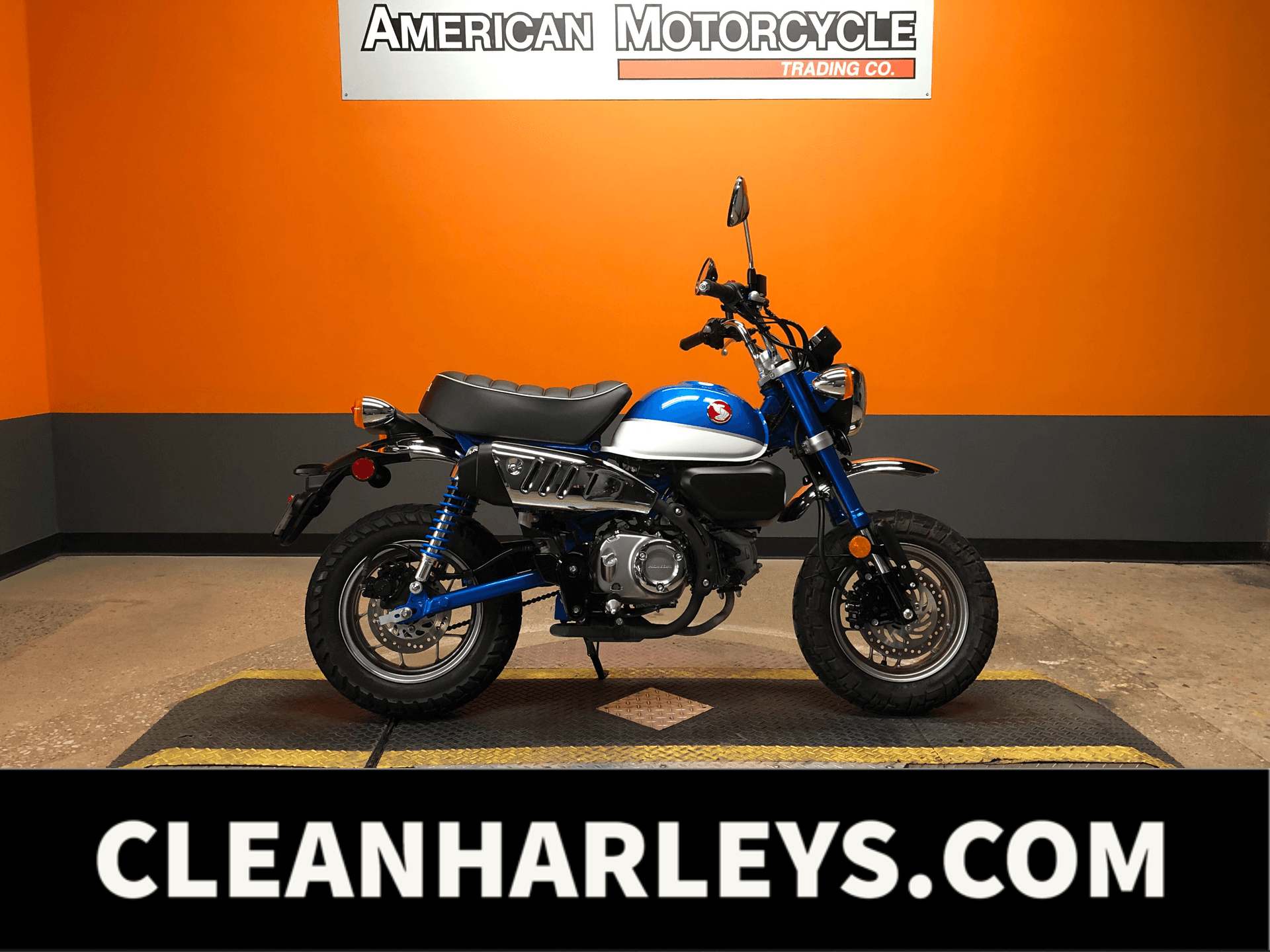 HONDA MONKEY タンク ネイビー 4GWANOUUTVGUVMJ2QBLGFWUVDU.jpg