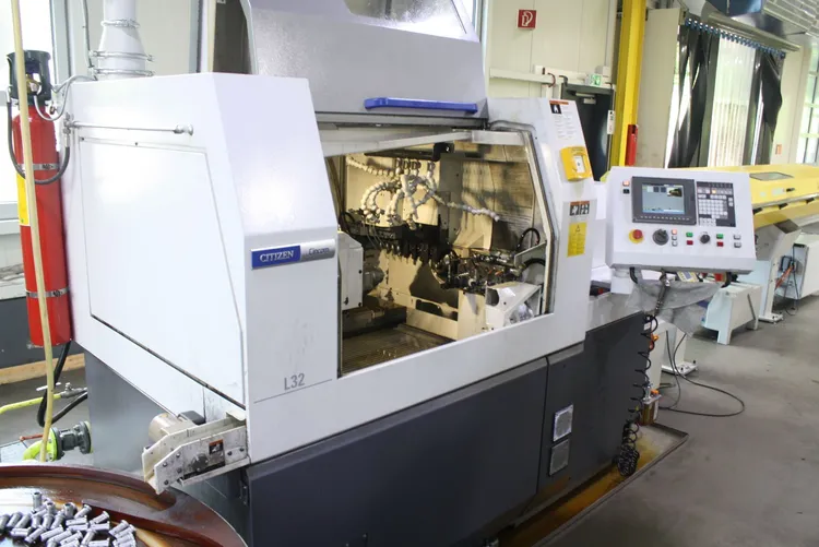 Used CITIZEN L32-1M8 CNC Swiss Lathe | Graff-Pinkert