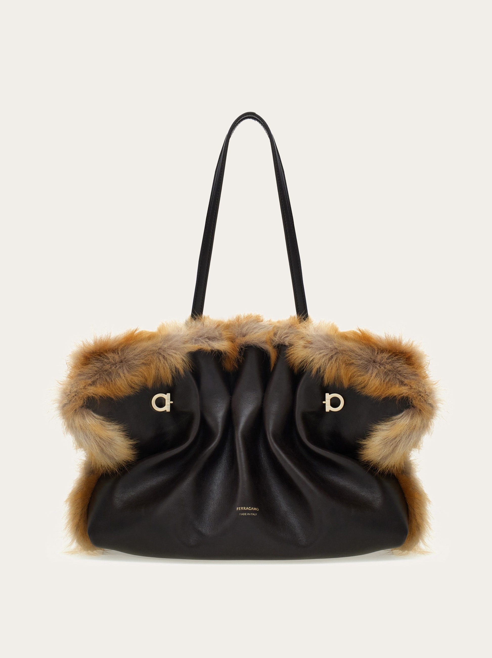 フェラガモバッグ フェラガモ ソフトバッグ(M) - ウィメンズ | Ferragamo