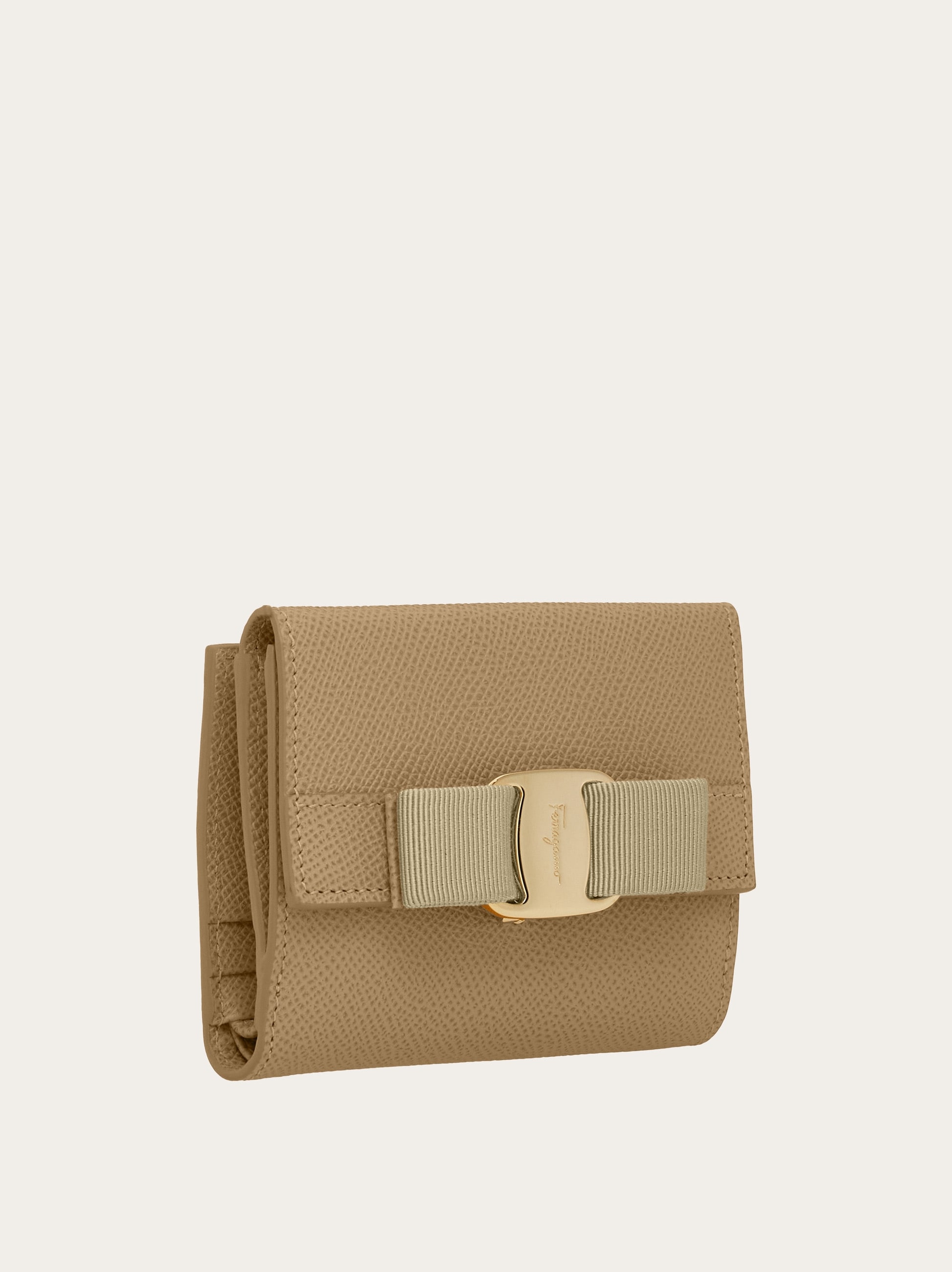 日本限定商品】ヴァラ リボン 二つ折り財布 - ウィメンズ | Ferragamo