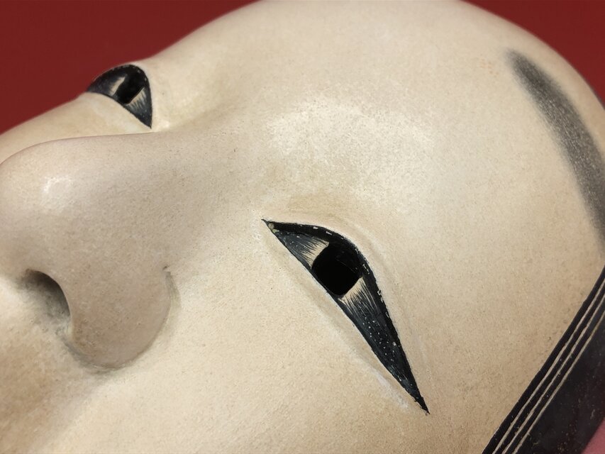 能面「小面」 | iichi 日々の暮らしを心地よくするハンドメイドや