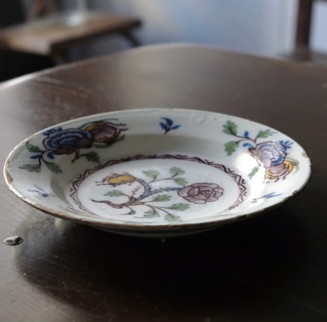 18世紀 白釉 花絵皿 平皿 リム皿 φ22.4cm オランダ デルフト 可能性
