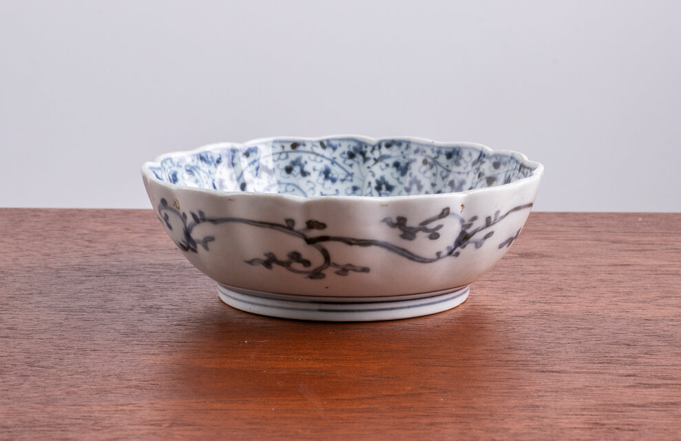 古伊万里 染付 萩唐草文 なます皿 江戸後期 | iichi 日々の暮らしを