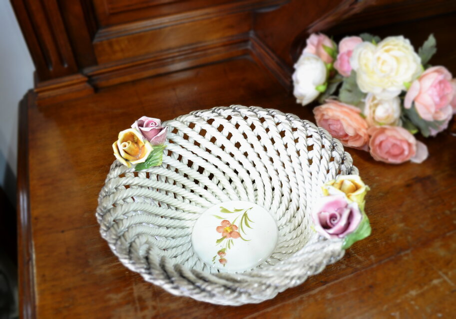 イタリア製 陶器製花籠 果物入れ | iichi 日々の暮らしを心地よくする