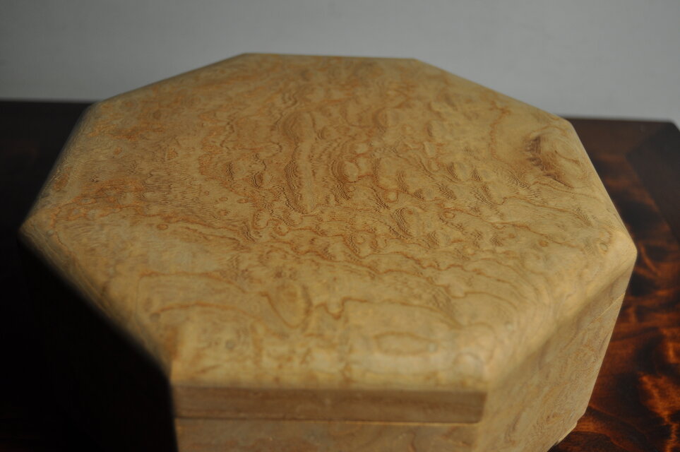 欅玉杢八角箱 | iichi 日々の暮らしを心地よくするハンドメイドや