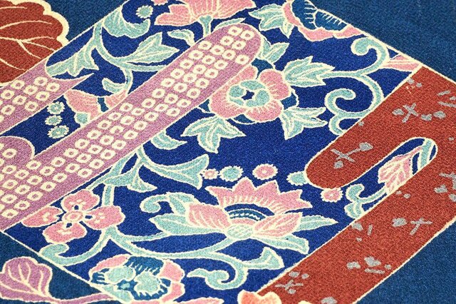 c0002 花尽くし紋様縮緬ハギレ130cm☆古布・古裂/絞り/錦紗ちりめん