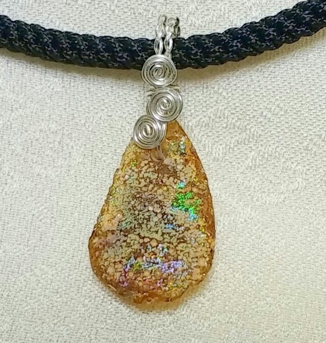 古代銀化ローマングラスペンダント | iichi 日々の暮らしを心地よく