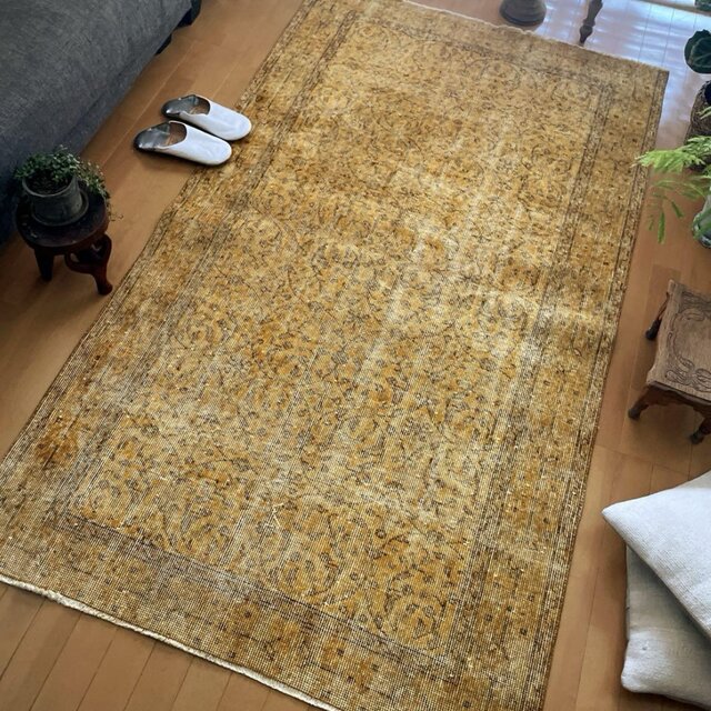 ブラウンとカフェオレ ヴィンテージトルコラグ No.670 ブラウンと