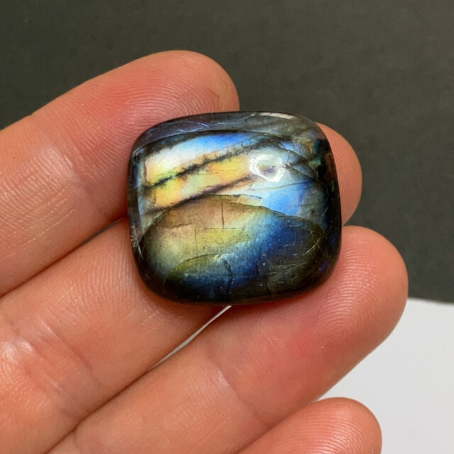 ラブラドライト[722] 24x22mm 34Cts 天然石 ／ ルース ／カボション