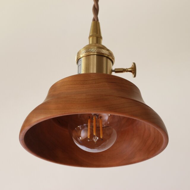 小さな木製ランプシェード・チェリー・φ135 | iichi 日々の暮らしを