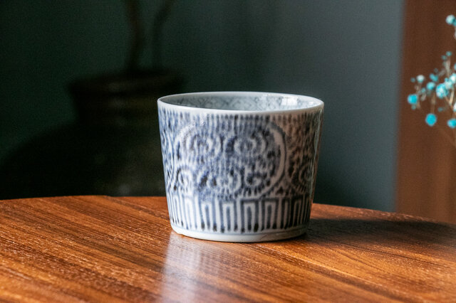 古伊万里 染付 蛸唐草三友文 蕎麦猪口 江戸後期 D430 | iichi 日々の