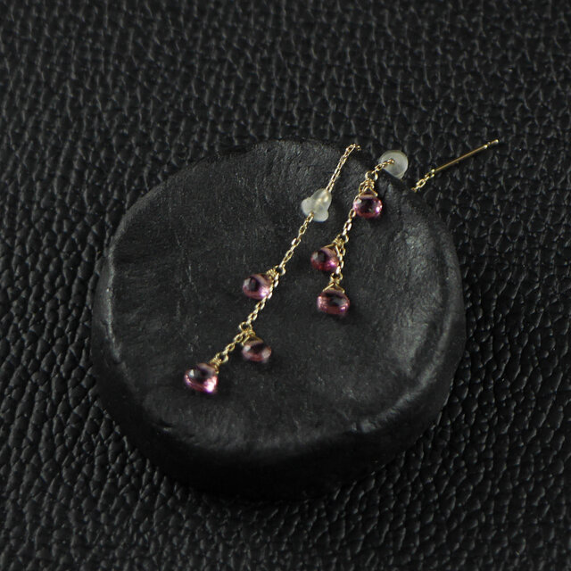 1037 1点もの ピンクトルマリン K10ショートチェーンピアス | iichi