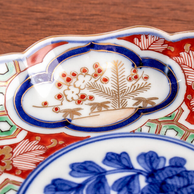 大聖寺伊万里 金襴手松竹梅牡丹文 五寸皿 明治時代 E1795B | iichi