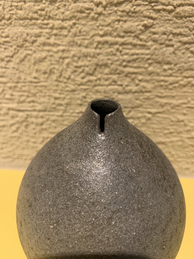 お選びいただける】珠洲焼の一輪挿し 2 | iichi 日々の暮らしを