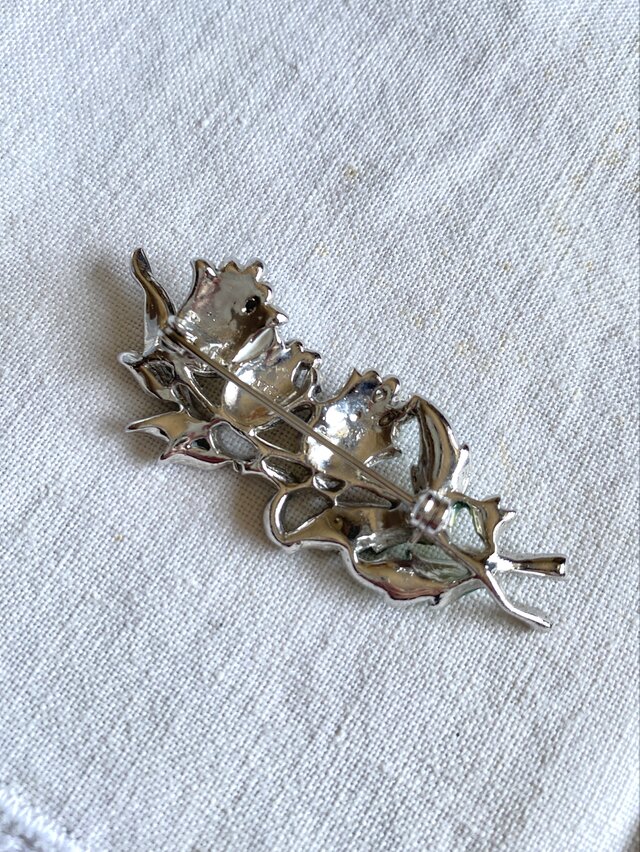 マーカサイト エナメル ベルフラワー ブローチ | iichi 日々の暮らしを