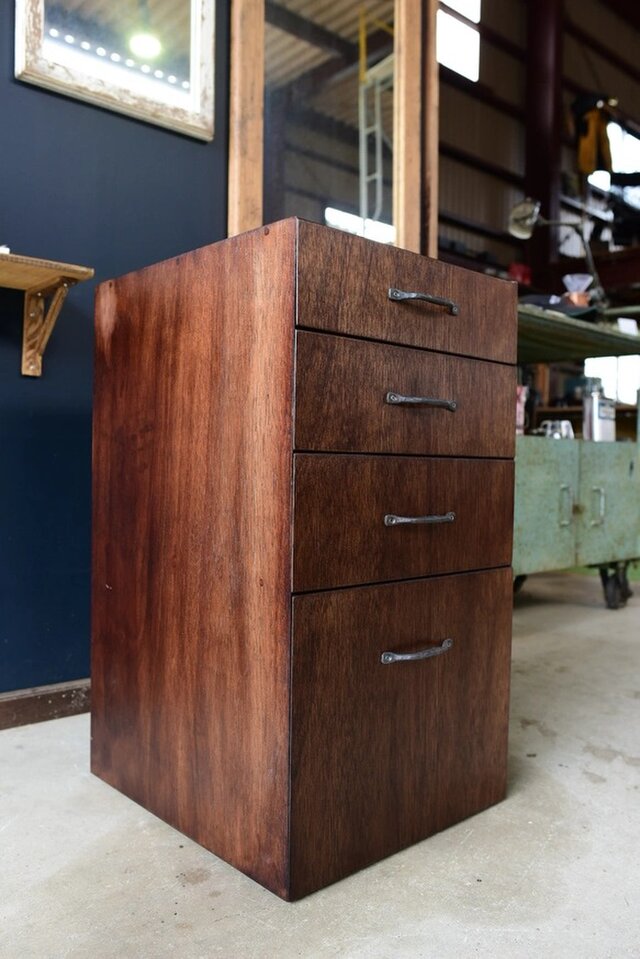 昭和ノスタルジックな書斎机 | iichi 日々の暮らしを心地よくする