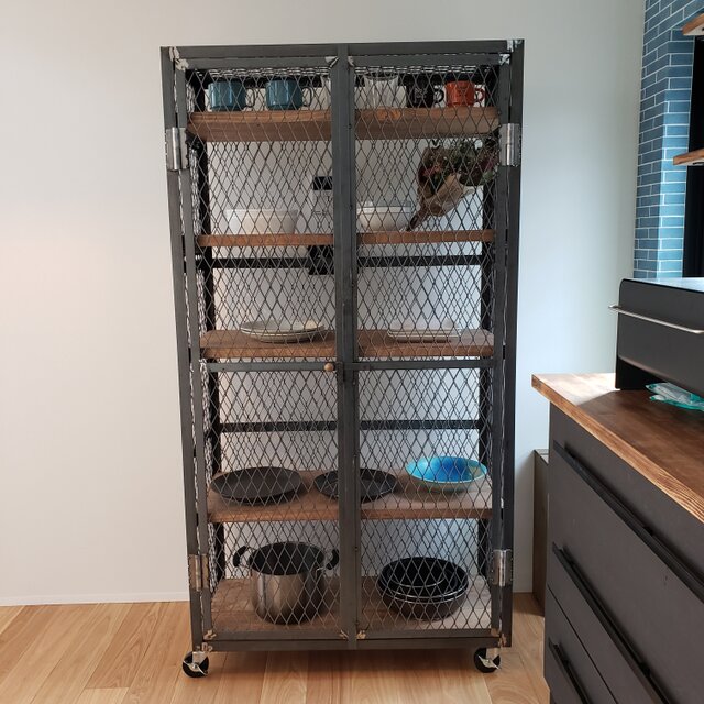 アイアンキャビネット（受注生産） | iichi 日々の暮らしを心地よく