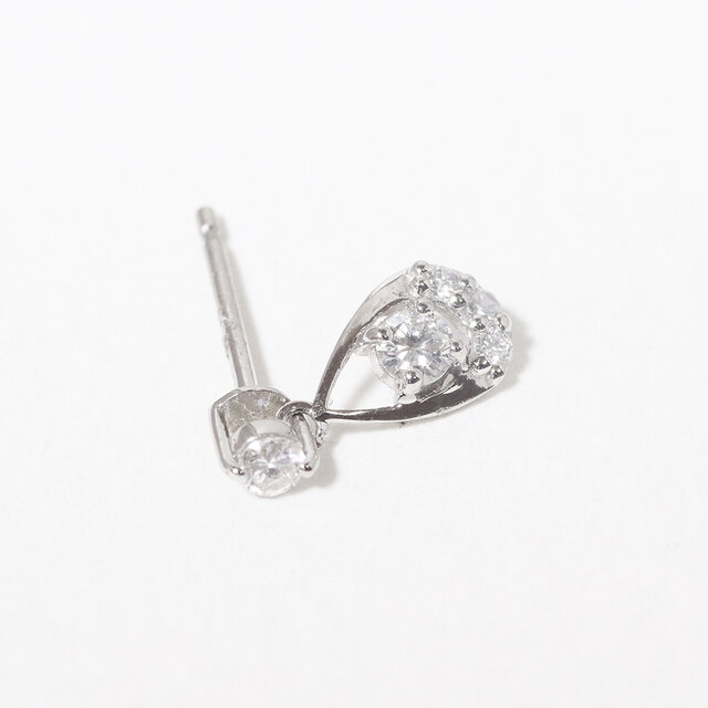 プラチナ ティアドロップ デザインピアス 0.20ct 天然ダイヤモンド