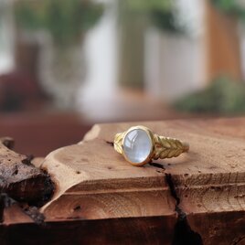 ムーンストーンピアス【K18WG】両耳1セット | iichi 日々の暮らしを