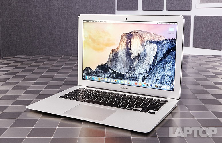 MacBook Air 13インチ（2015）
