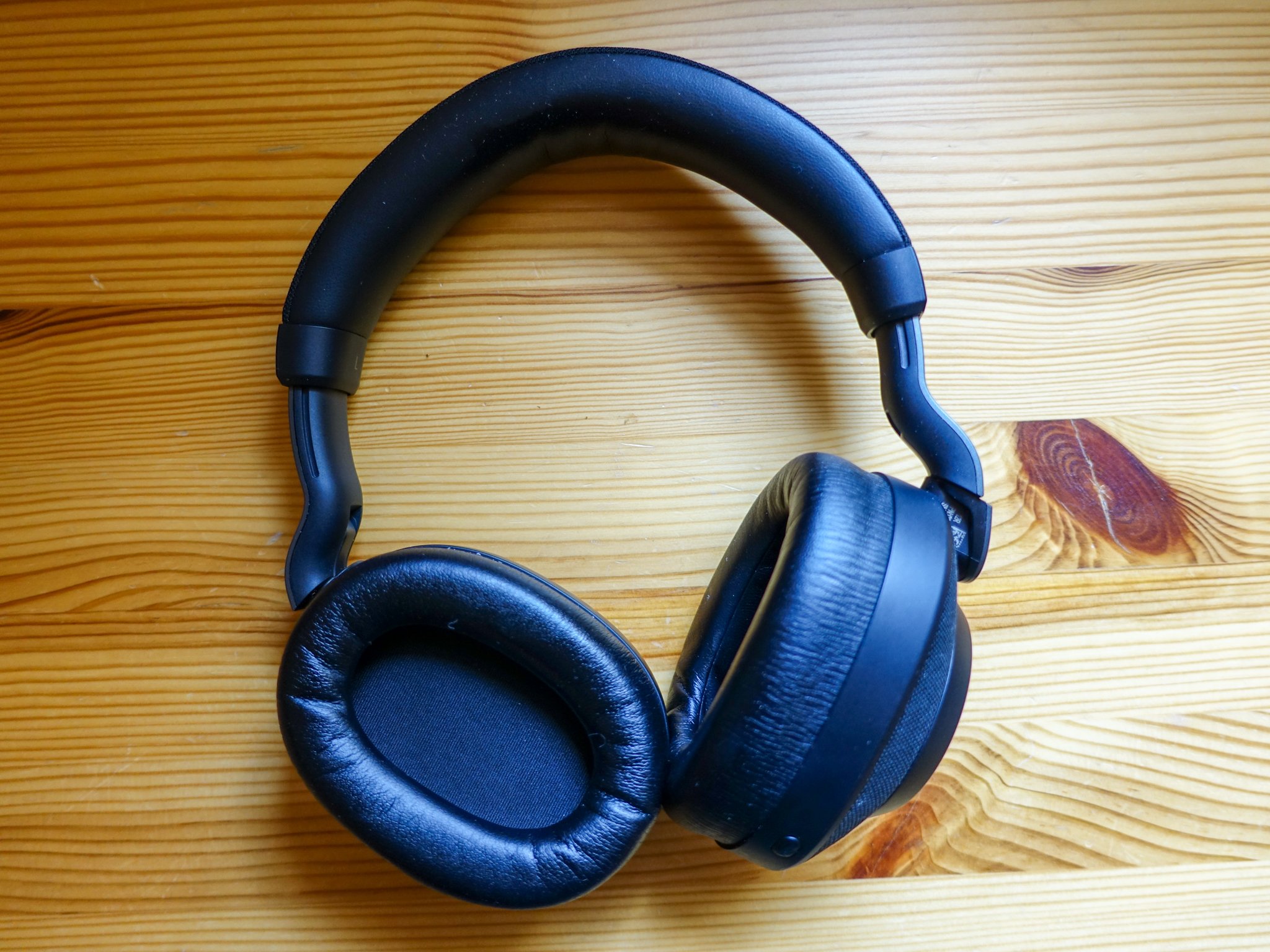 Jabra Elite 85h review: These noise-canceling headphones are a joy