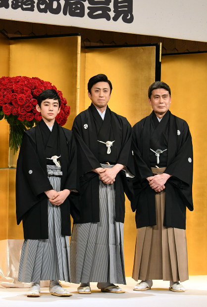 歌舞伎：松本幸四郎さんが白鸚に…親子孫3代で同時襲名へ | 毎日新聞