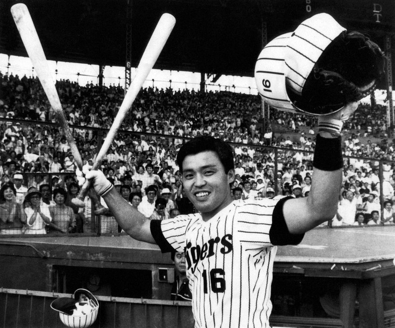 岡田彰布選手大活躍！ 1985年阪神タイガース日本一時の雑誌と新聞 1985