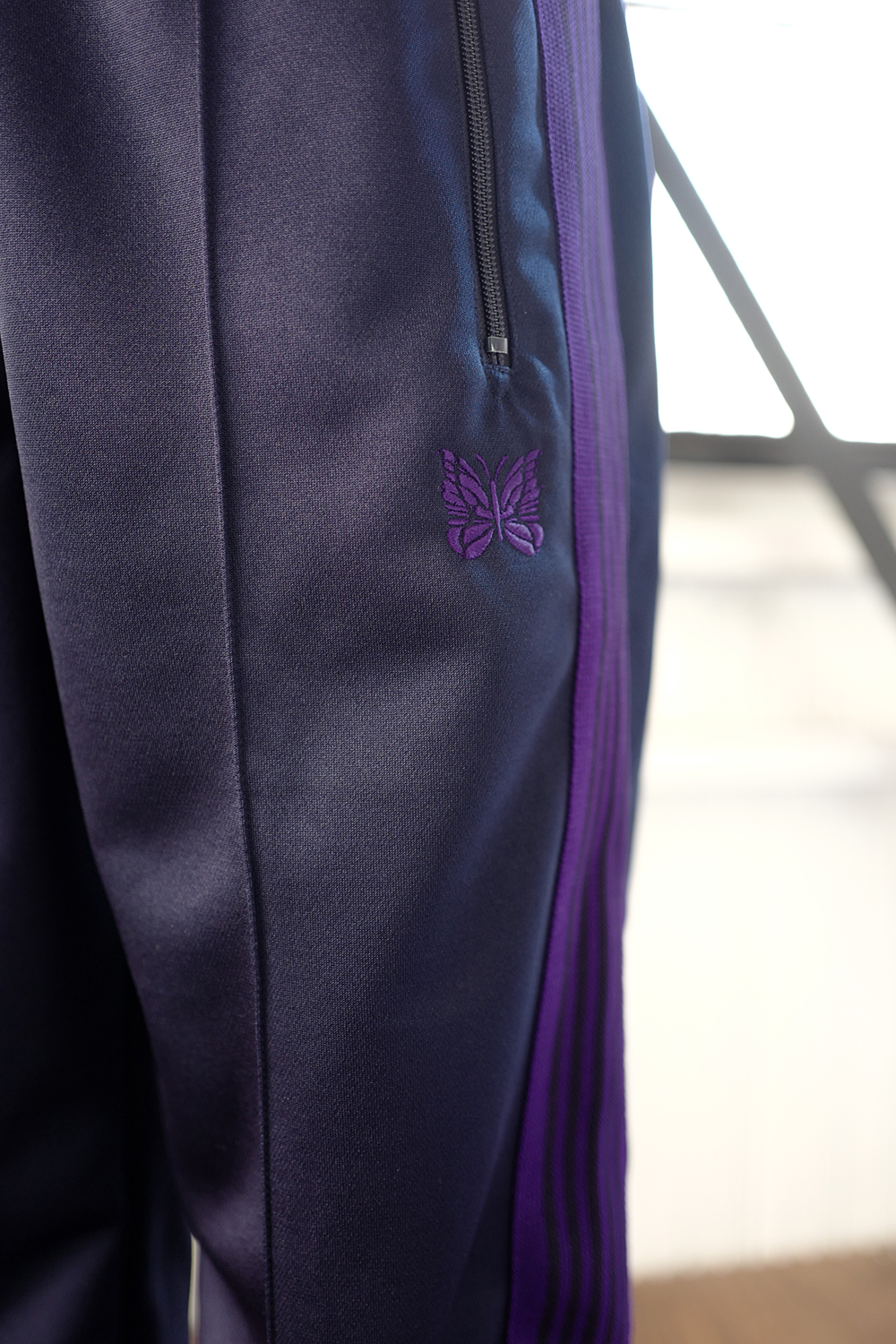 NEEDLES × 417 EDIFICEの新作はリバーシブルで着用可能なカットソーと