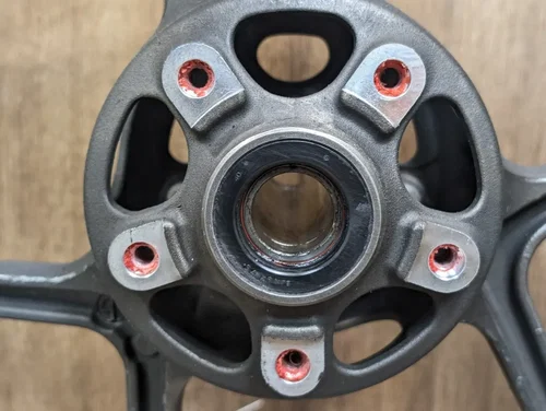 置物 rin 2005-2006 Kawasaki Ninja ZX6R 636 OEM Front Wheel Rim Stock