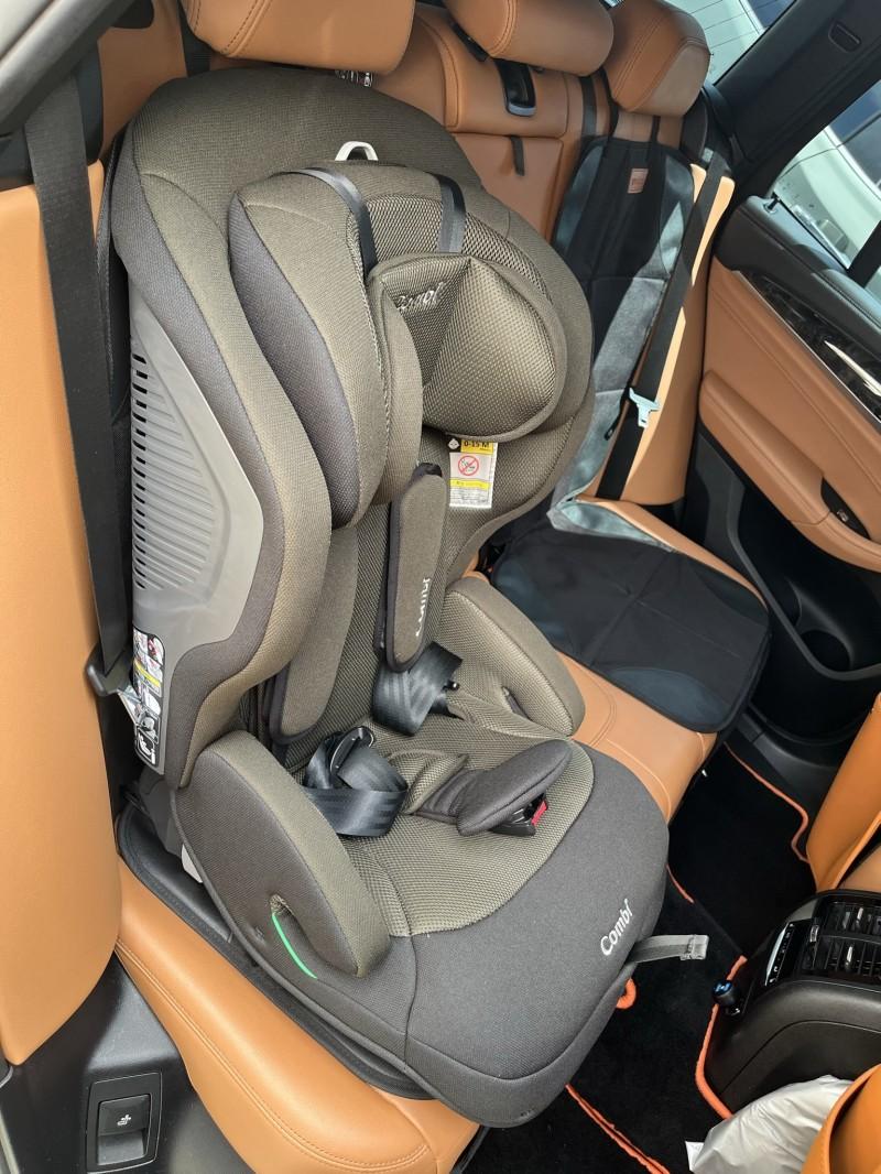 COMBI ジョイトリップ アドバンス ISOFIX エッグショック SA のパーツ