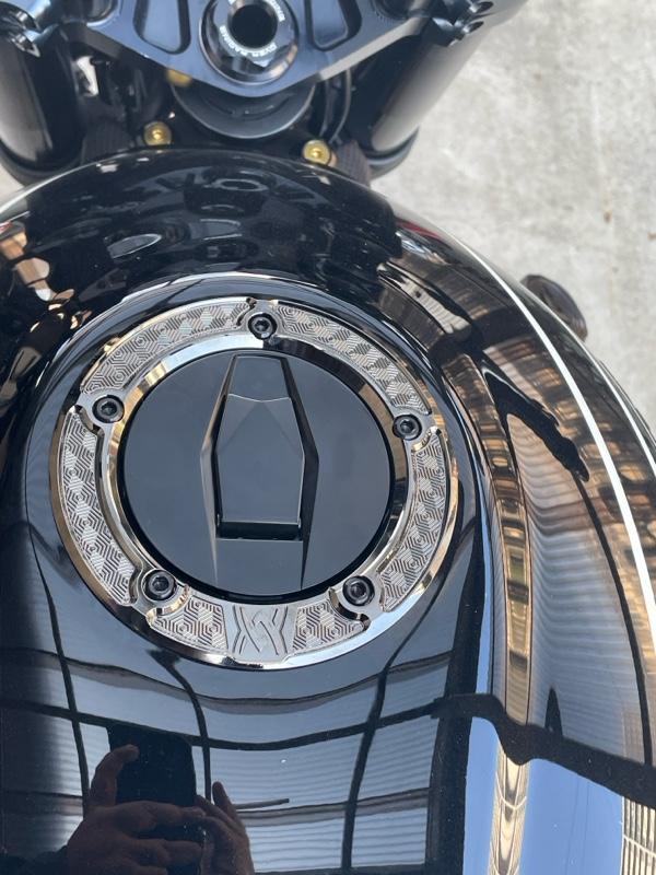 ビレット・ハニカム タンクキャップリング漆黒Edition アーキ ARCHI