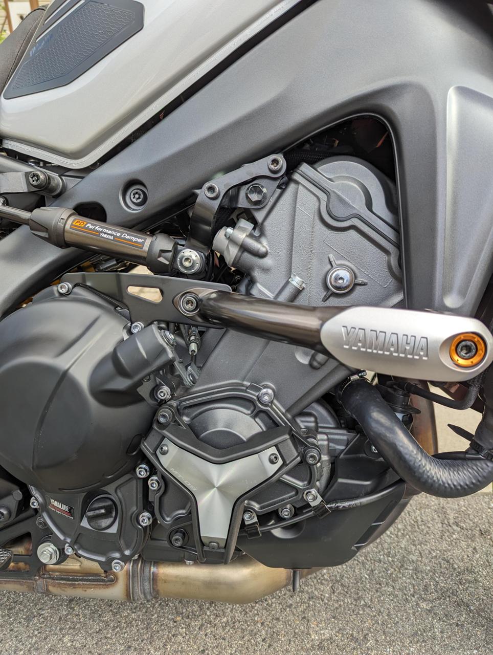 ヤマハ(純正) サイドプロテクター のパーツレビュー | MT-09 SP