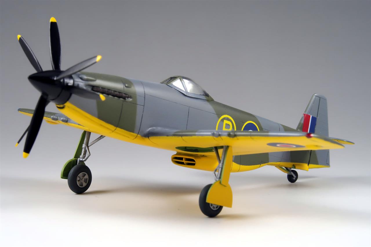 マーチンベイカー完成｜のんパパのブログ｜目指せ、1/72航空博物館