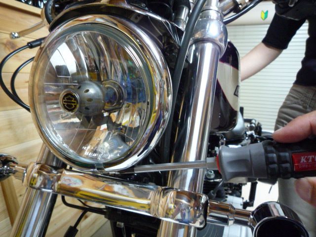 ハーレー純正 ヘッドライトレンズ スポーツスター外し部品取り スペア