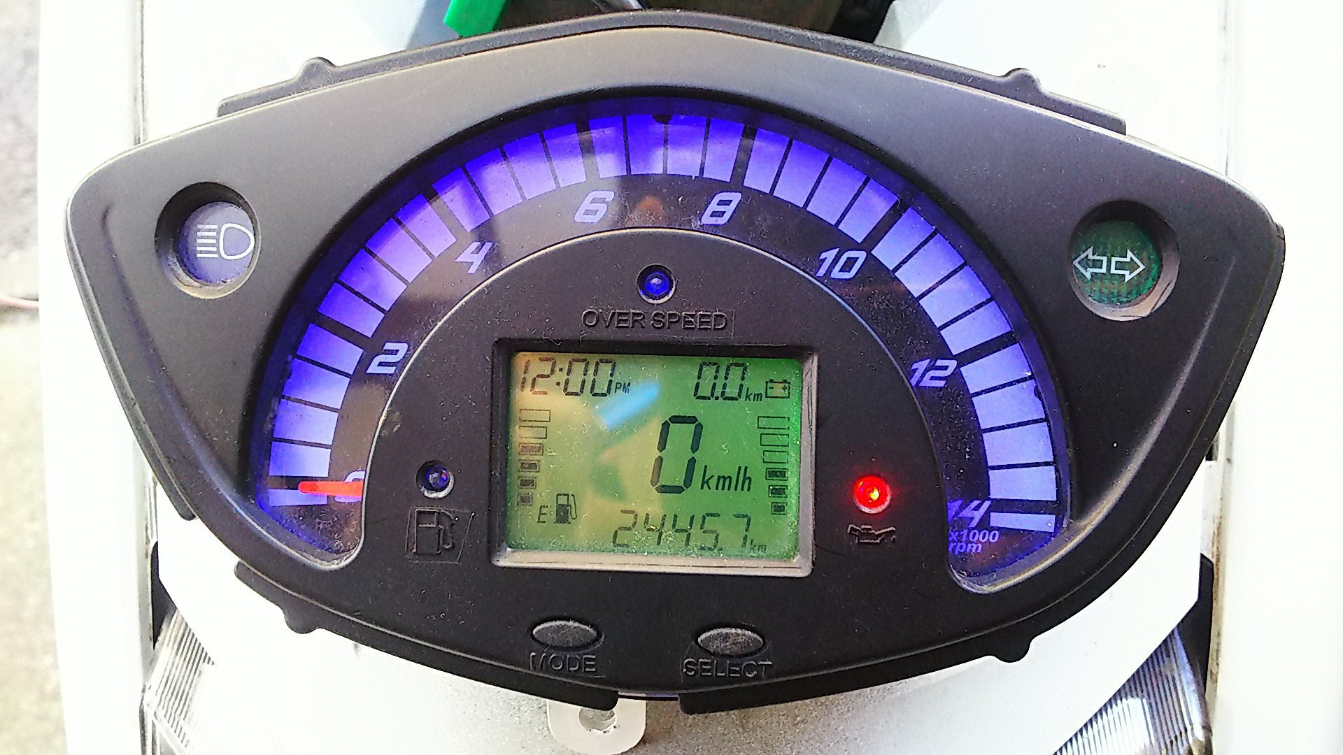 激レア 魔多堂デジタルメーター取付の巻（ヤマハ シグナスX SR）by