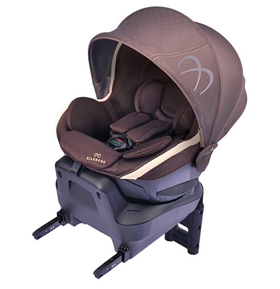 極美品 エールべべ クルット4i グランス ブラック isofix 新生児から