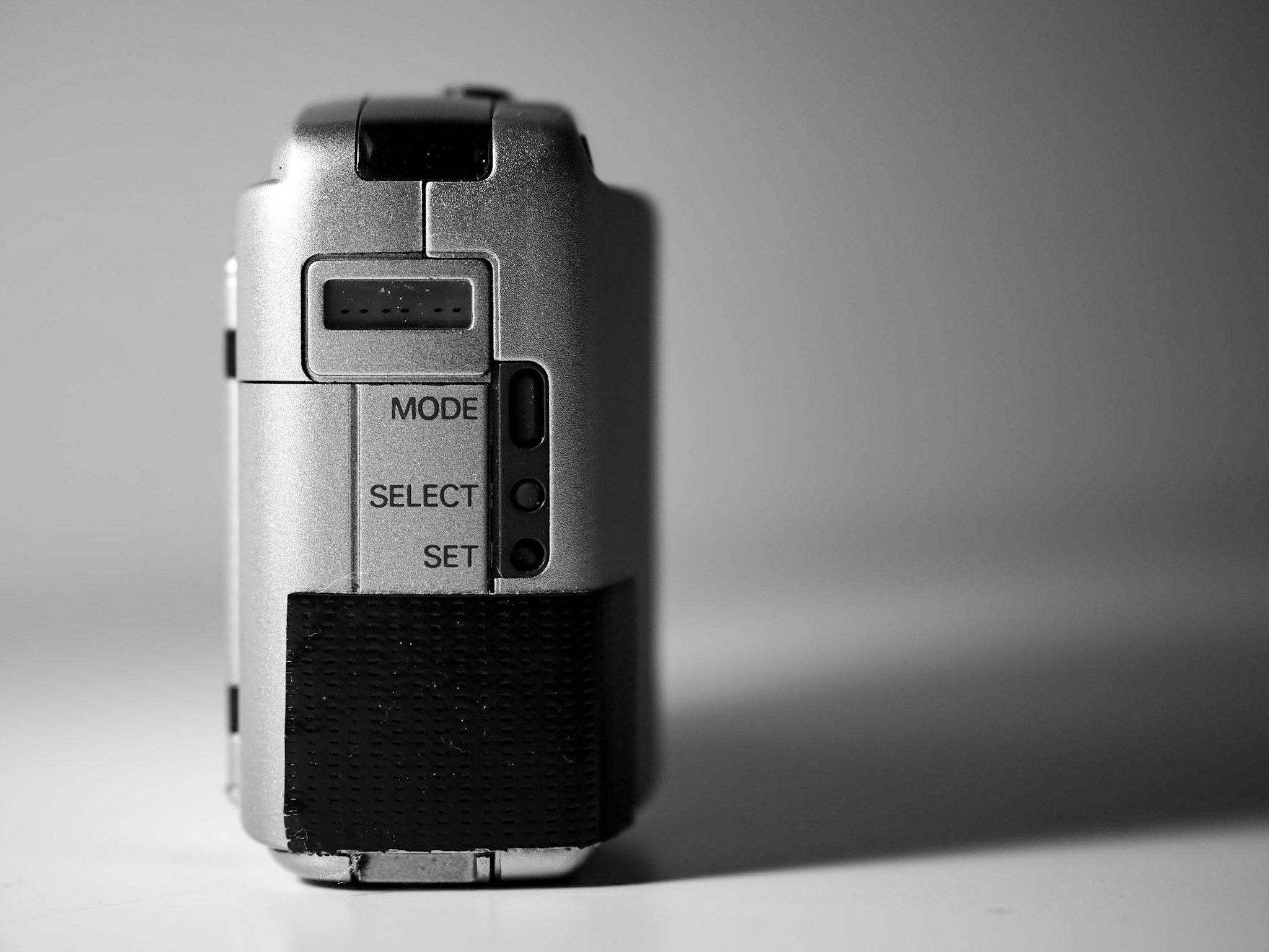 Ricoh R1 / R1S / Rollei Prego Micron Compact Film Camera Review