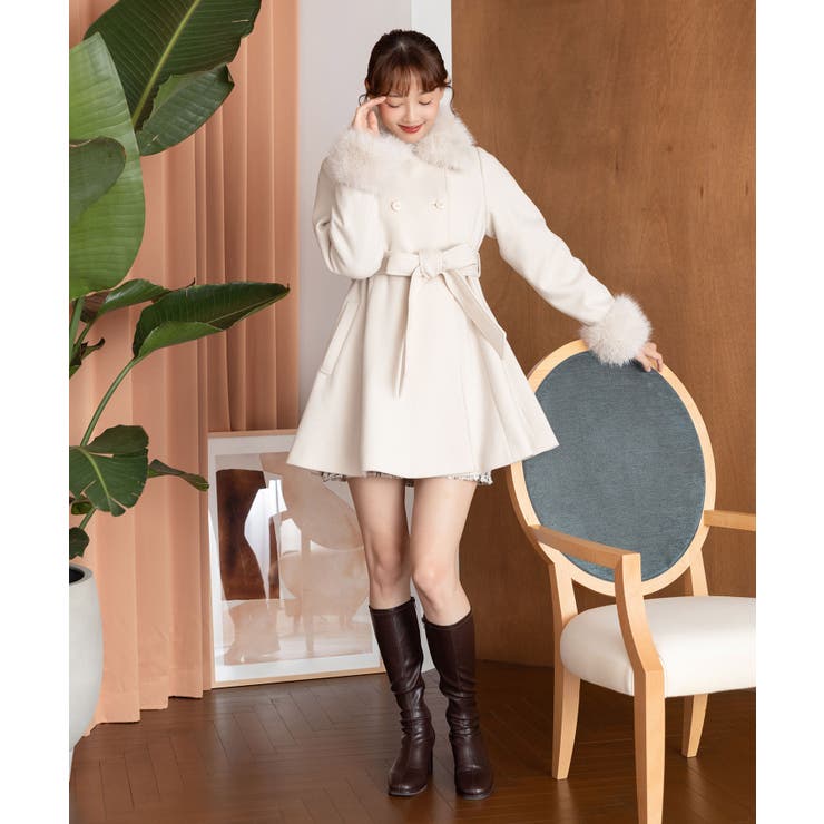 2wayフェイクファーカラーフレアコート[品番：CTYW0004278]｜MAJESTIC