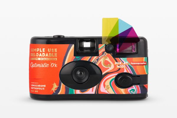 Lomography x Challenger Simple Use Film Camera – Lomography