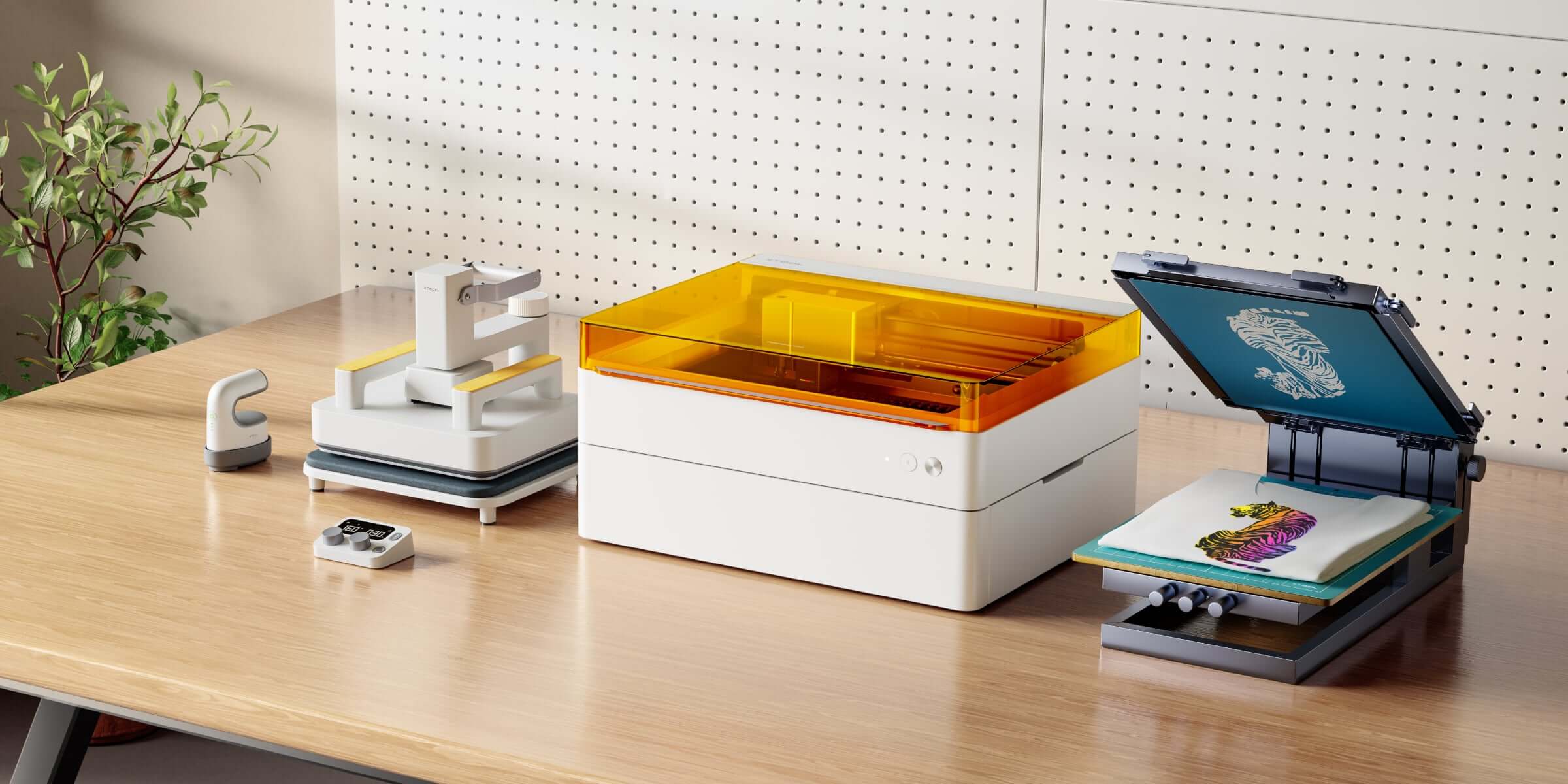 xTool M1 Ultra：印刷とレーザー加工もできる「Cricut」の進化形マシン