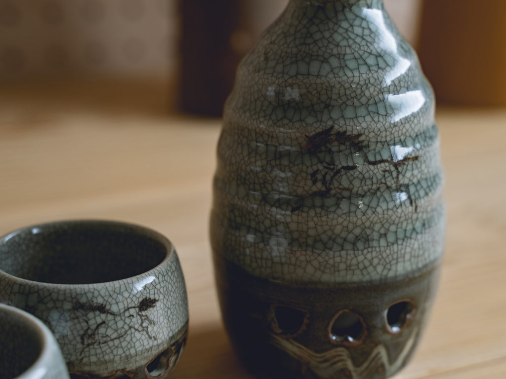 大堀相馬焼 松永窯 酒器揃え〉 – 東北スタンダードマーケット