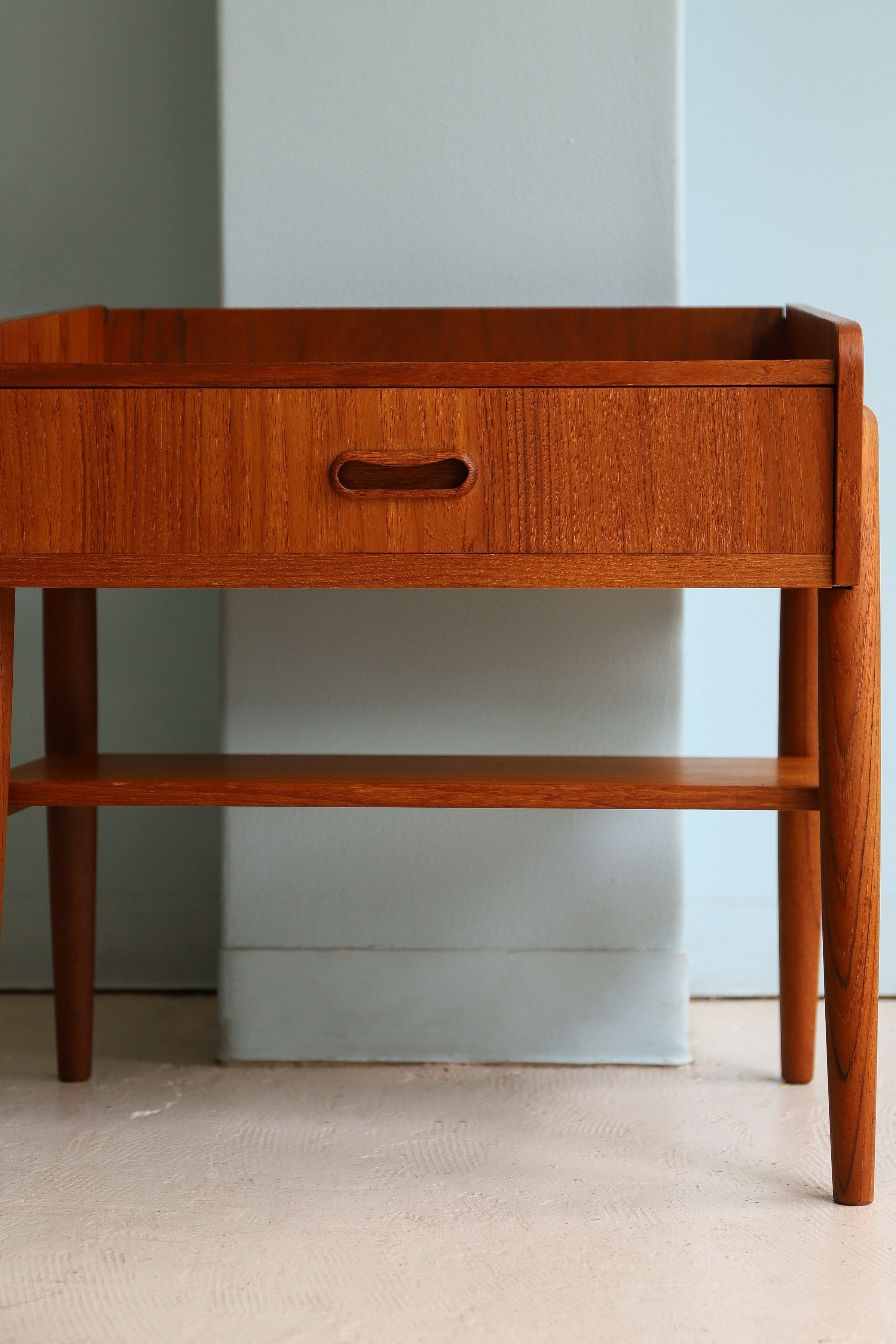 デンマークヴィンテージ サイドテーブル 引き出し付き チーク材 北欧