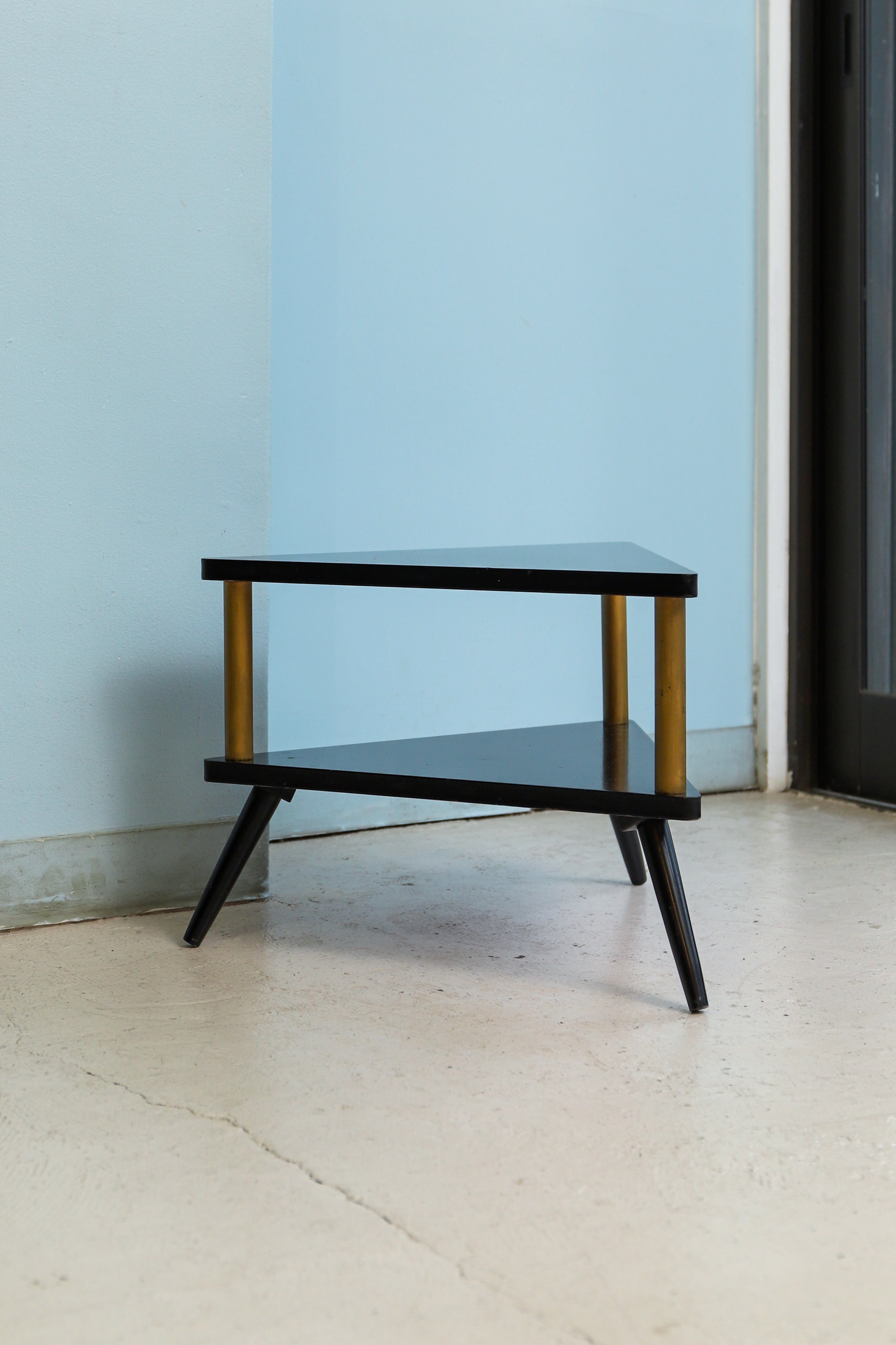 アメリカヴィンテージ トライアングルコーナーテーブル ミッド