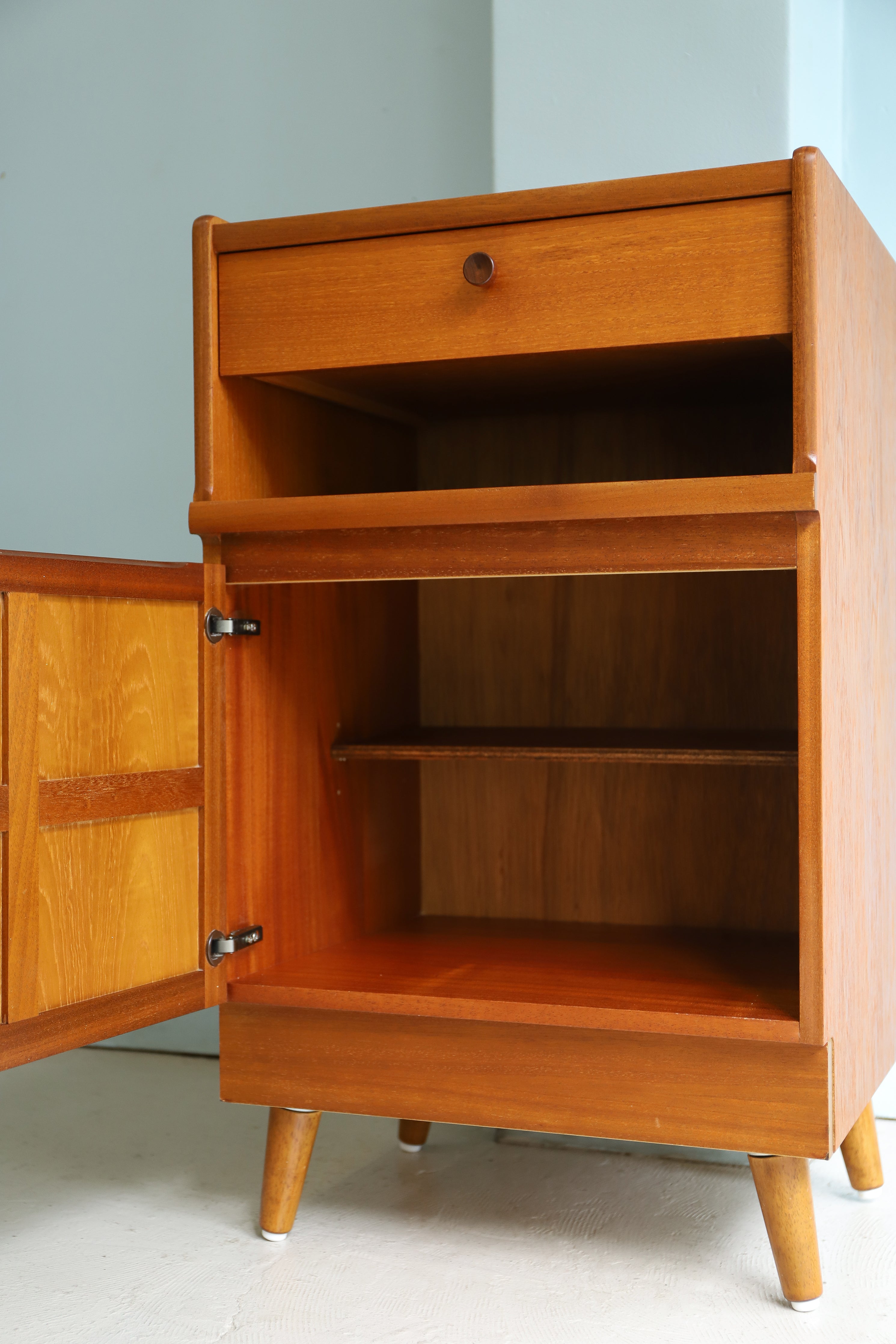 期間限定価格】英国 ヴィンテージ家具 イギリス キャビネット チェスト